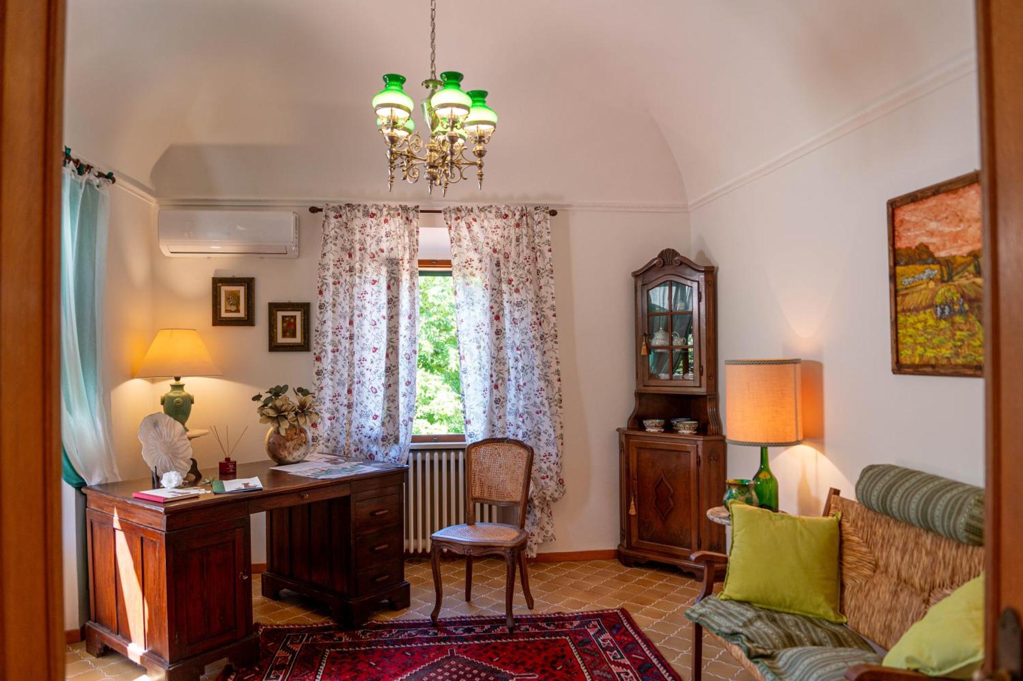La Domus Di Marta Lägenhet Volterra Exteriör bild